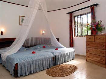 Beach Villa Guesthouse Grand Anse  ภายนอก รูปภาพ