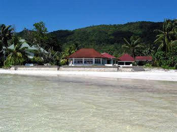 Beach Villa Guesthouse Grand Anse  ภายนอก รูปภาพ